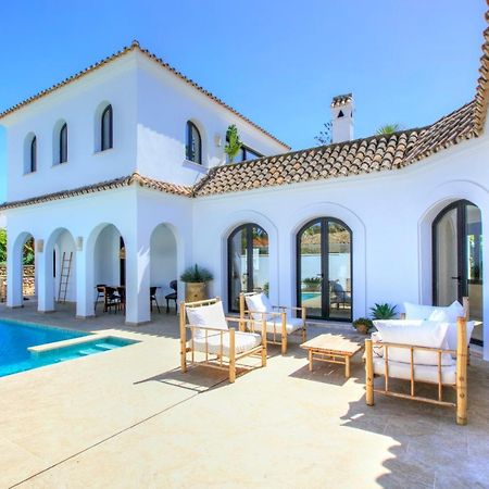 Villa Mas Tranquila - A Stylish Villa With Pool 150 M From The Beach Conil De La Frontera Exterior photo